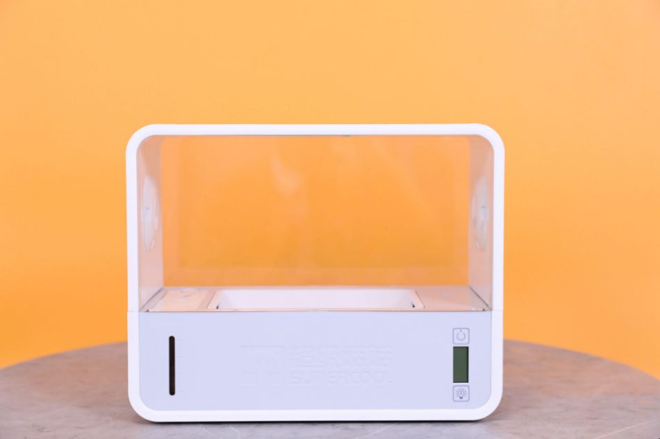 Sterile cultivation with isolators: the ultimate guide